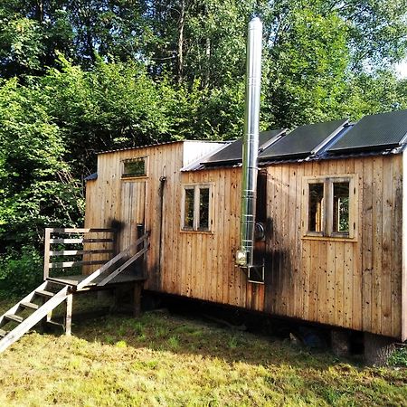 VýprachticeCelorocni Glamping V Pohodlnem Domecku别墅 外观 照片