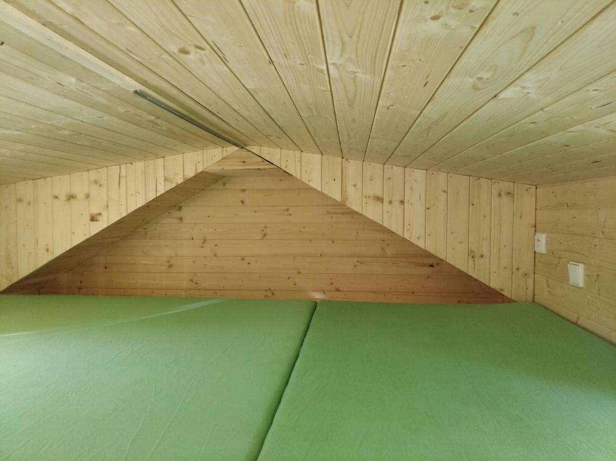 VýprachticeCelorocni Glamping V Pohodlnem Domecku别墅 外观 照片